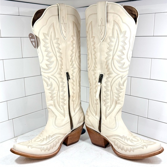 Ariat Casanova Western Boots - Picture 7 of 15